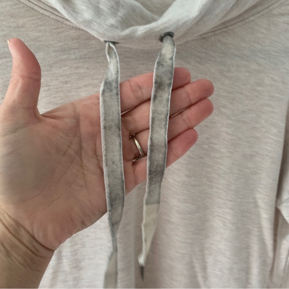 UGGs cream oatmeal cowl neck sweater sweatshirt pullover small side slits - Picture 3 of 5